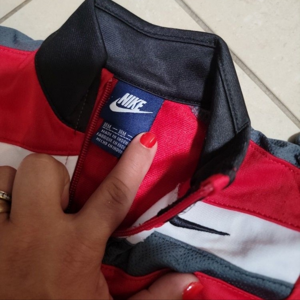 Nike set - Picture 2 of 3